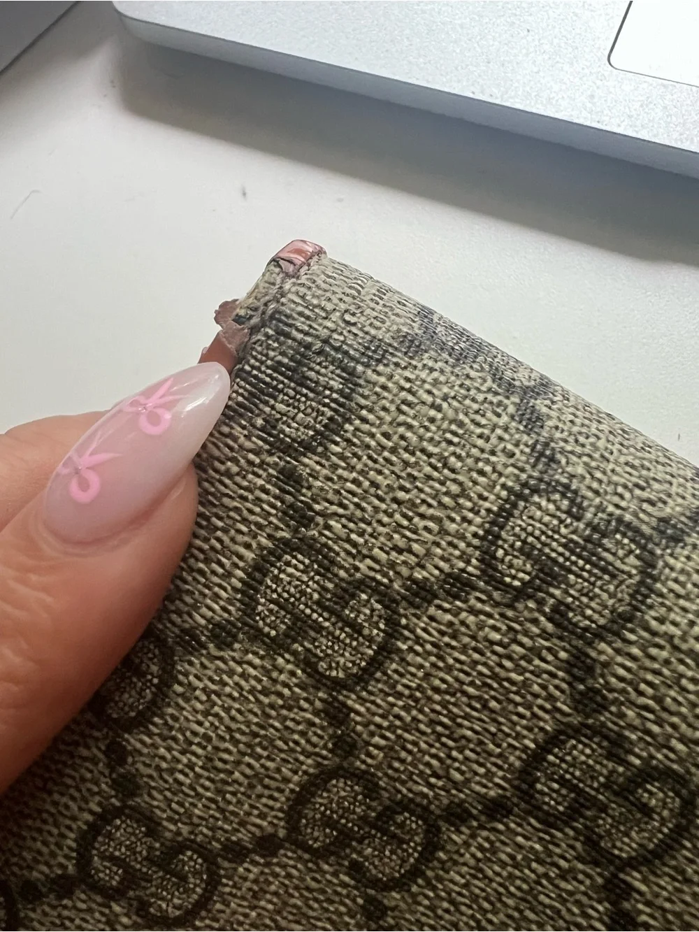 Gucci Beige GG Canvas Continental Wallet - Picture 6 of 9